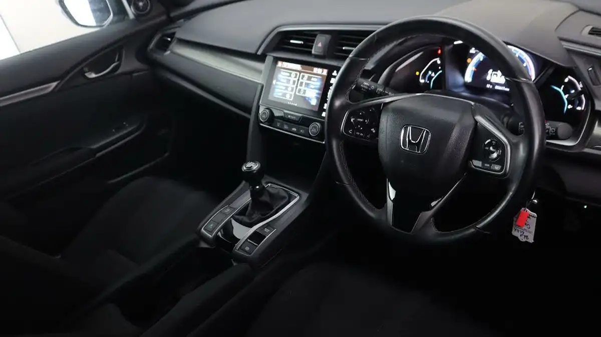 2019-honda-civic-10-vtec-turbo-sr-hatchback-5d-big-9