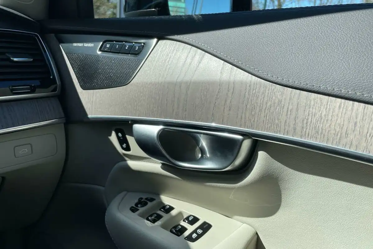 2023-volvo-xc90-20td-b5-plus-big-43