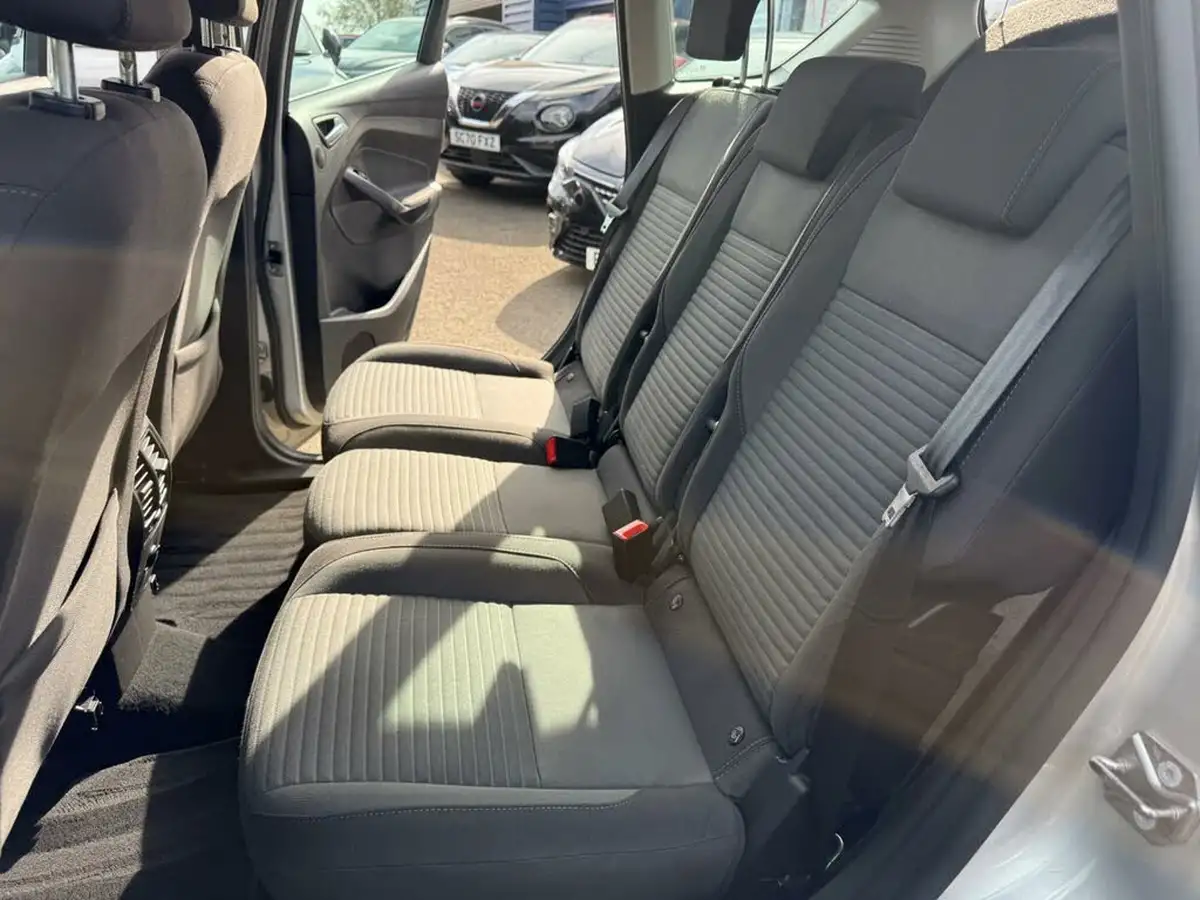 2018-ford-c-max-10t-titanium-125ps-big-24