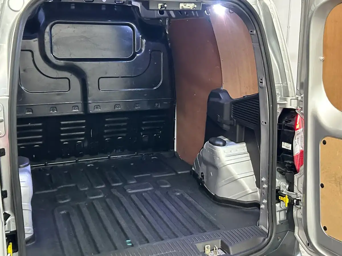 2021-ford-transit-courier-15tdci-trend-75pseu6d-big-16