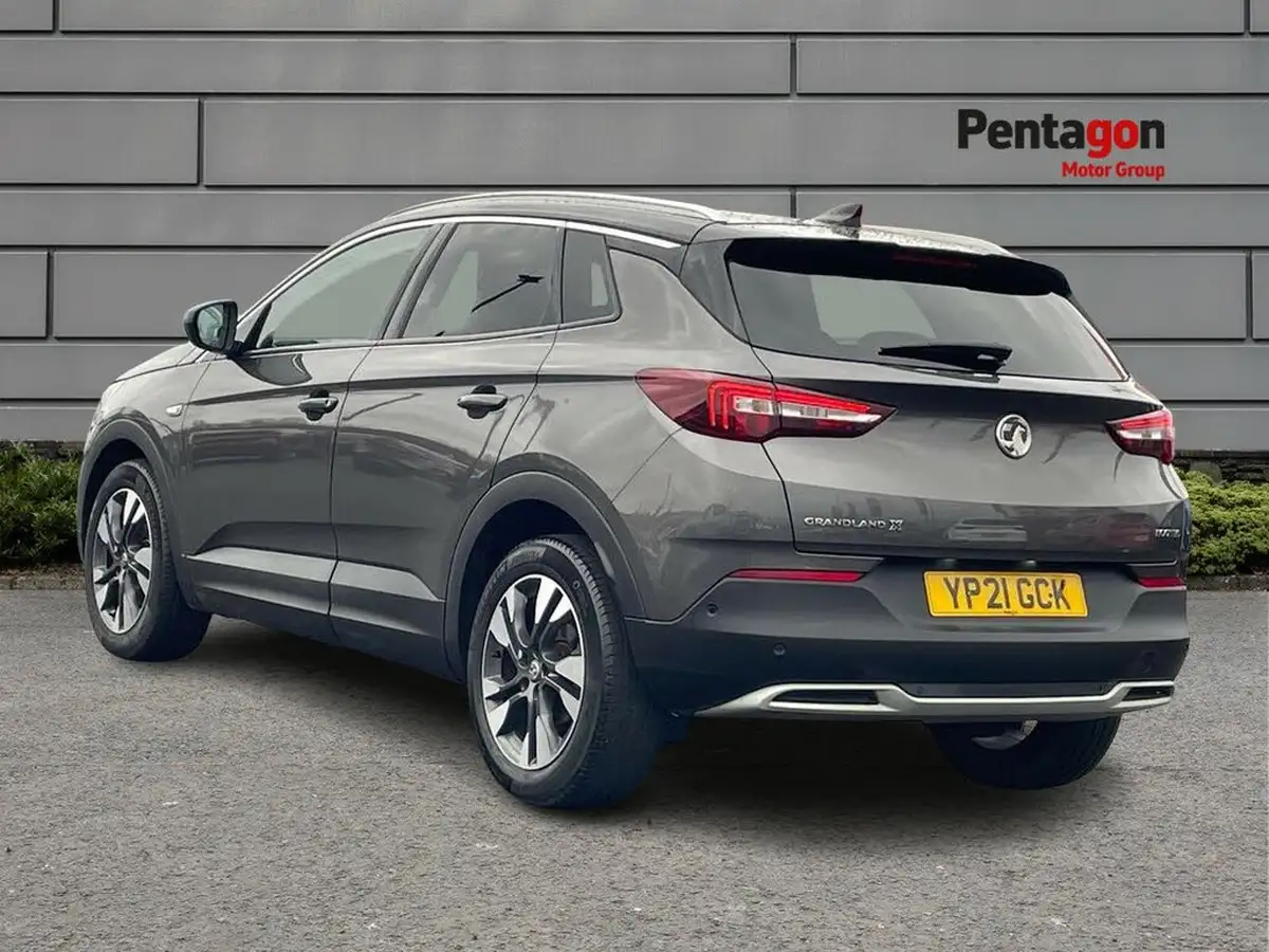 2020-vauxhall-grandland-x-12-sri-nav-big-1
