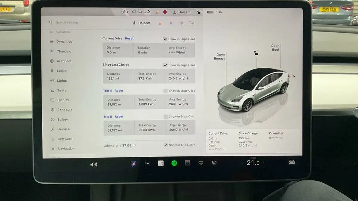2022-tesla-model-3-e-long-range-big-5