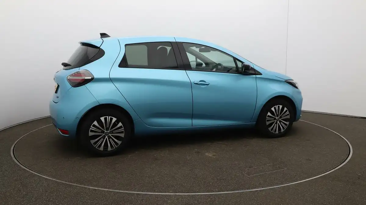 2023-renault-zoe-e-techno-boost-charge-big-41