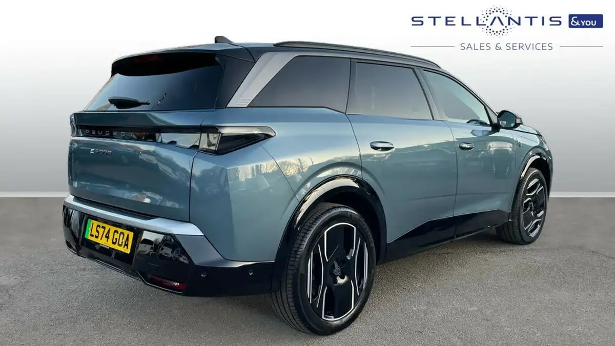 2024-peugeot-5008-suv-e-gt-big-2