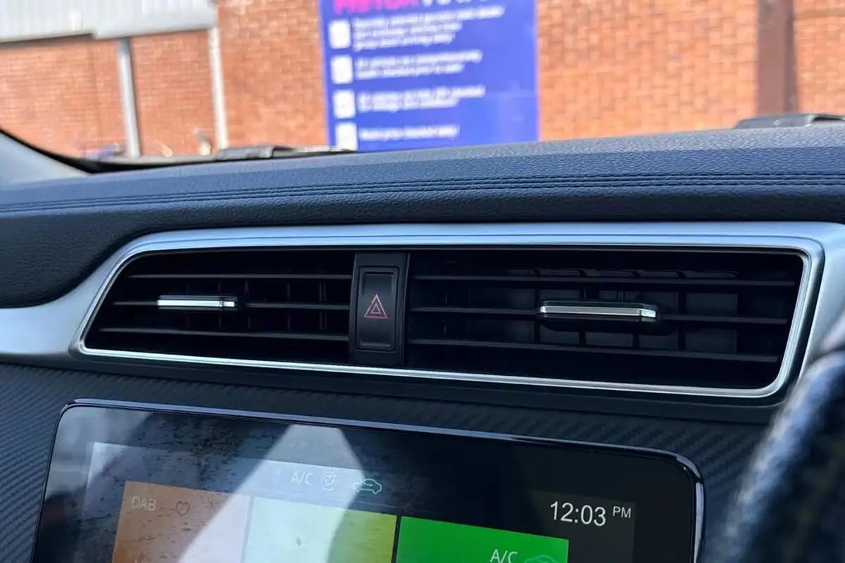 2022-mg-zs-suv-10t-gdi-exclusive-big-35