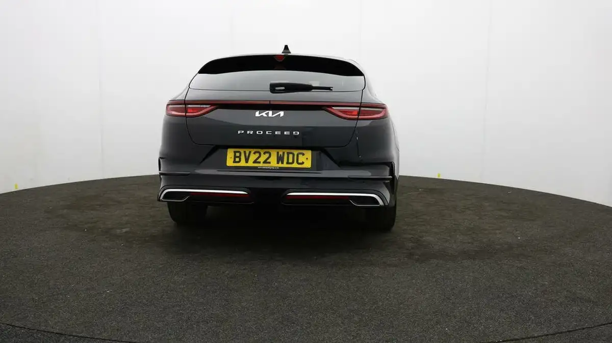 2022-kia-pro-ceed-15-t-gdi-gt-line-big-5