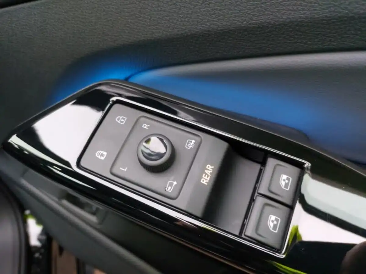 2024-volkswagen-id4-e-match-286ps-77kwh-pro-big-12