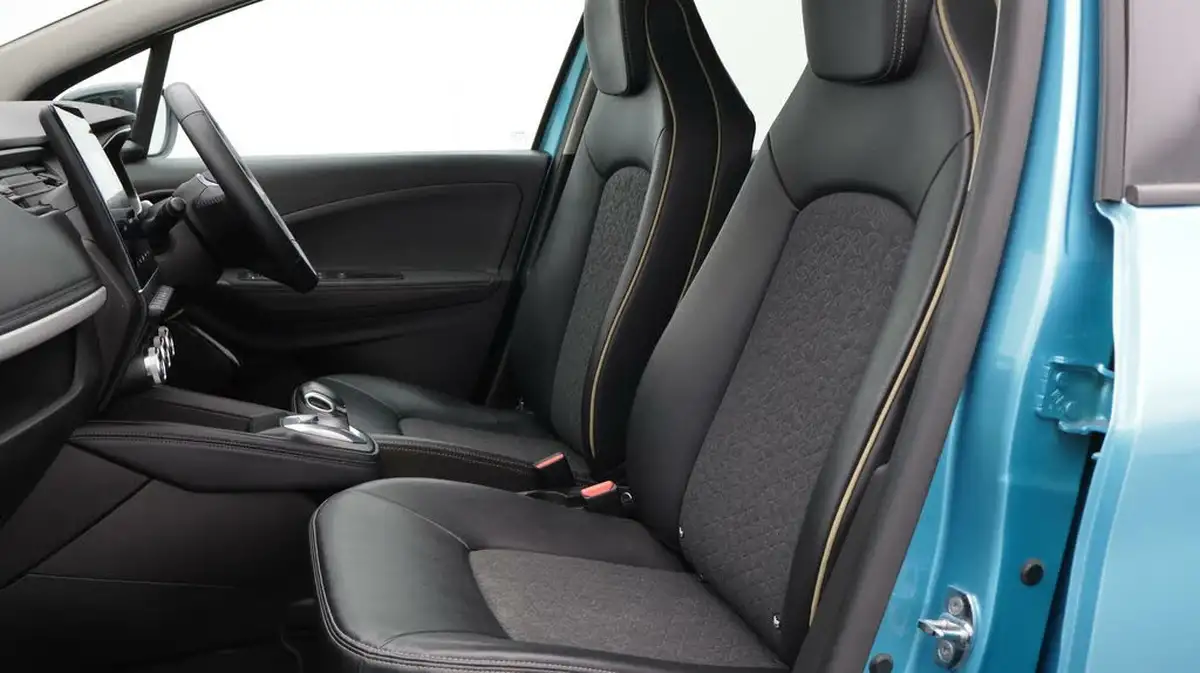 2023-renault-zoe-e-techno-boost-charge-big-14