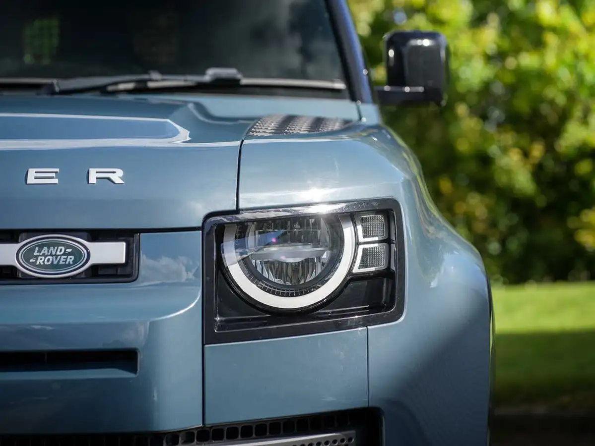 2021-land-rover-90-defender-30-d200-hard-top-standard-90-big-26