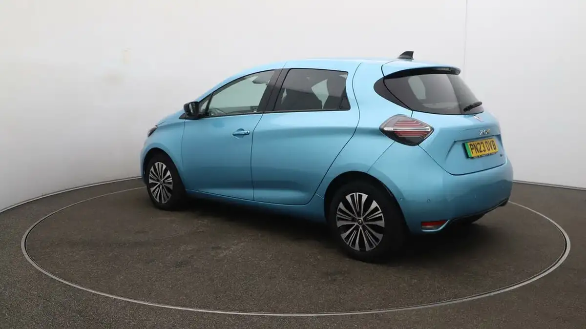 2023-renault-zoe-e-techno-boost-charge-big-56