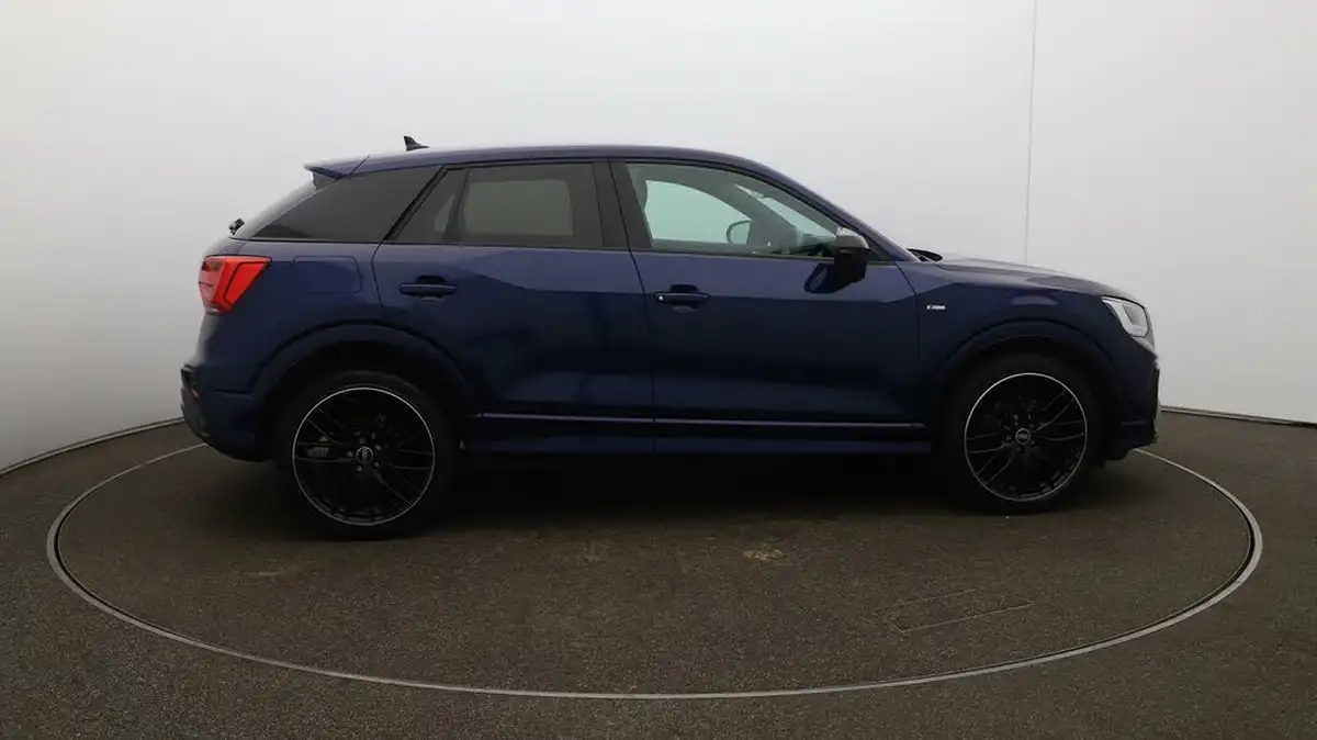 2021-audi-q2-15-35-tfsi-black-edition-big-8