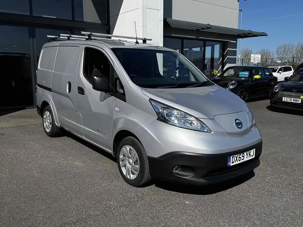 2019-nissan-env200-e-acenta-panel-van-auto-big-37
