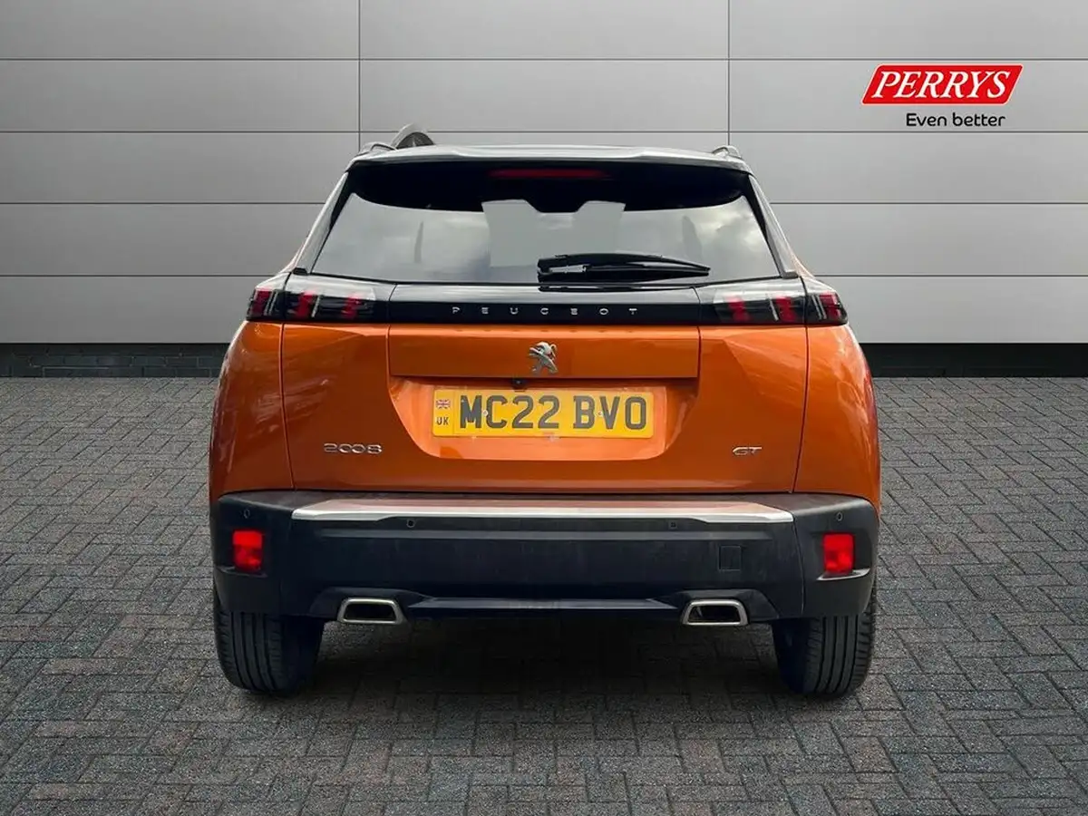 2022-peugeot-2008-suv-12-puretech-gt-big-4
