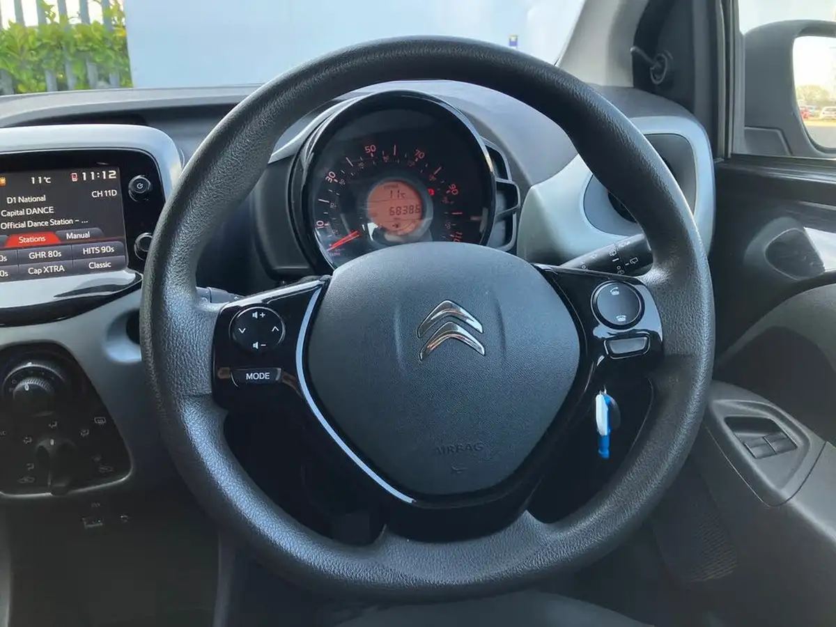 2014-citroen-c1-10-vti-feel-5d-big-16