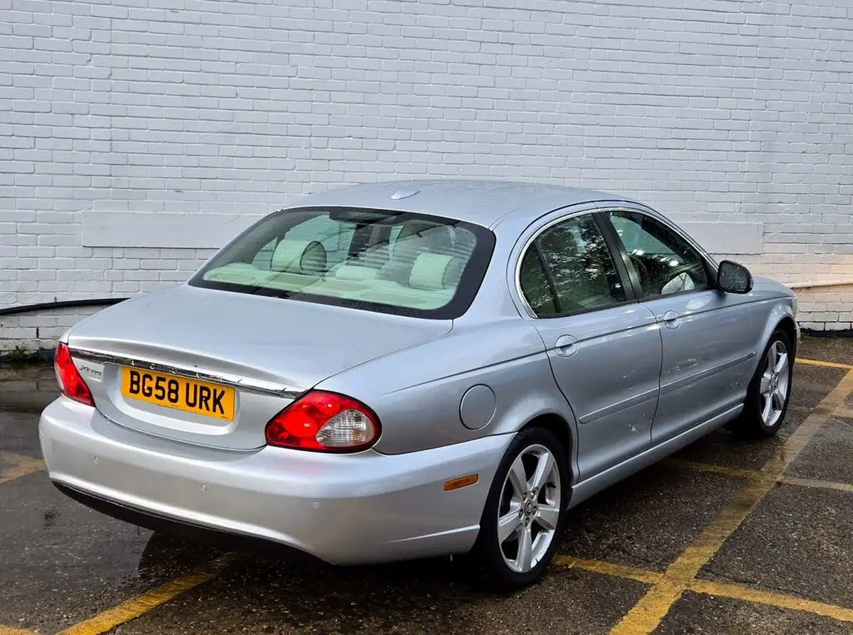 2008-jaguar-x-type-22td-sovereign-dpf-saloon-4d-auto-big-13