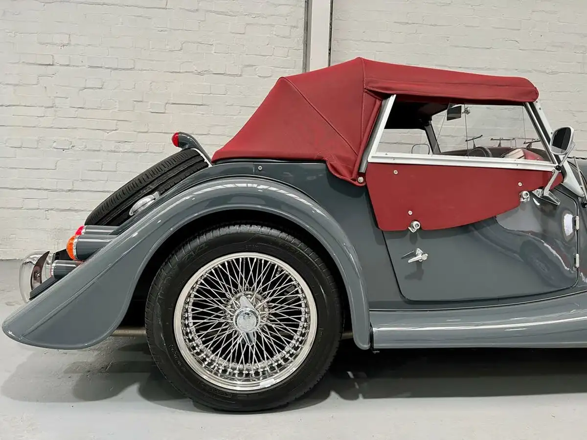 2020-morgan-roadster-37-big-20