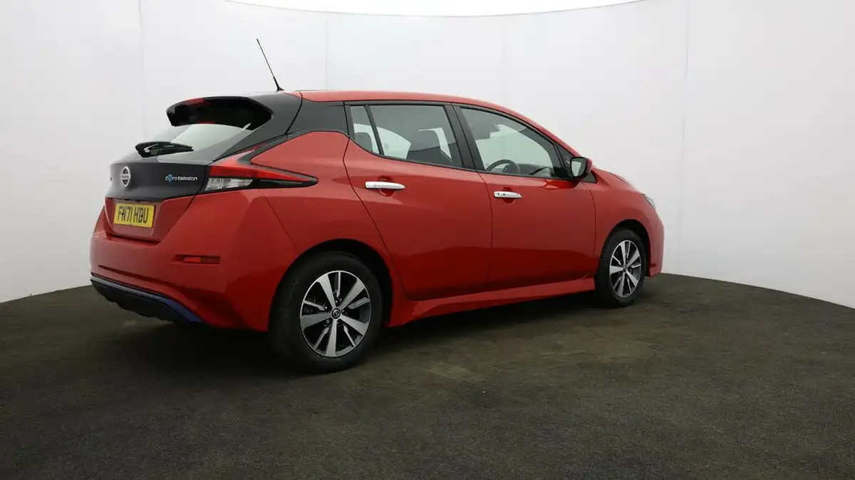 2021-nissan-leaf-e-acenta-big-50