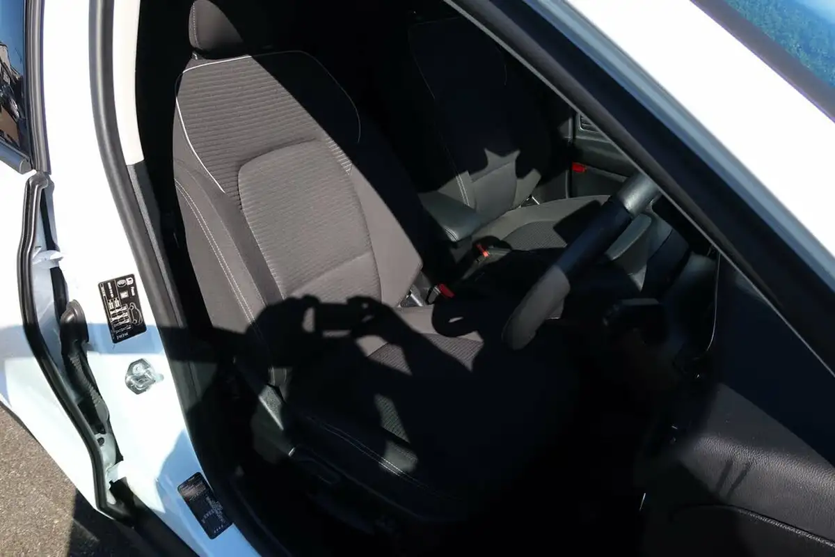 2019-ford-focus-10t-titanium-ss-hatchback-big-21