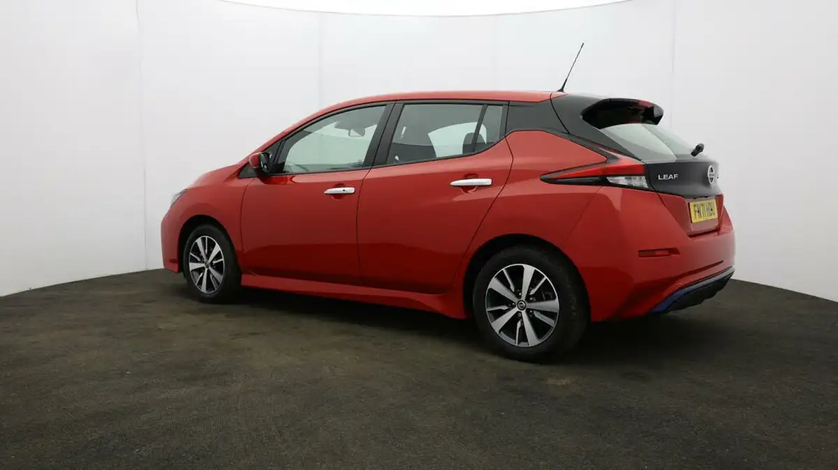 2021-nissan-leaf-e-acenta-big-4
