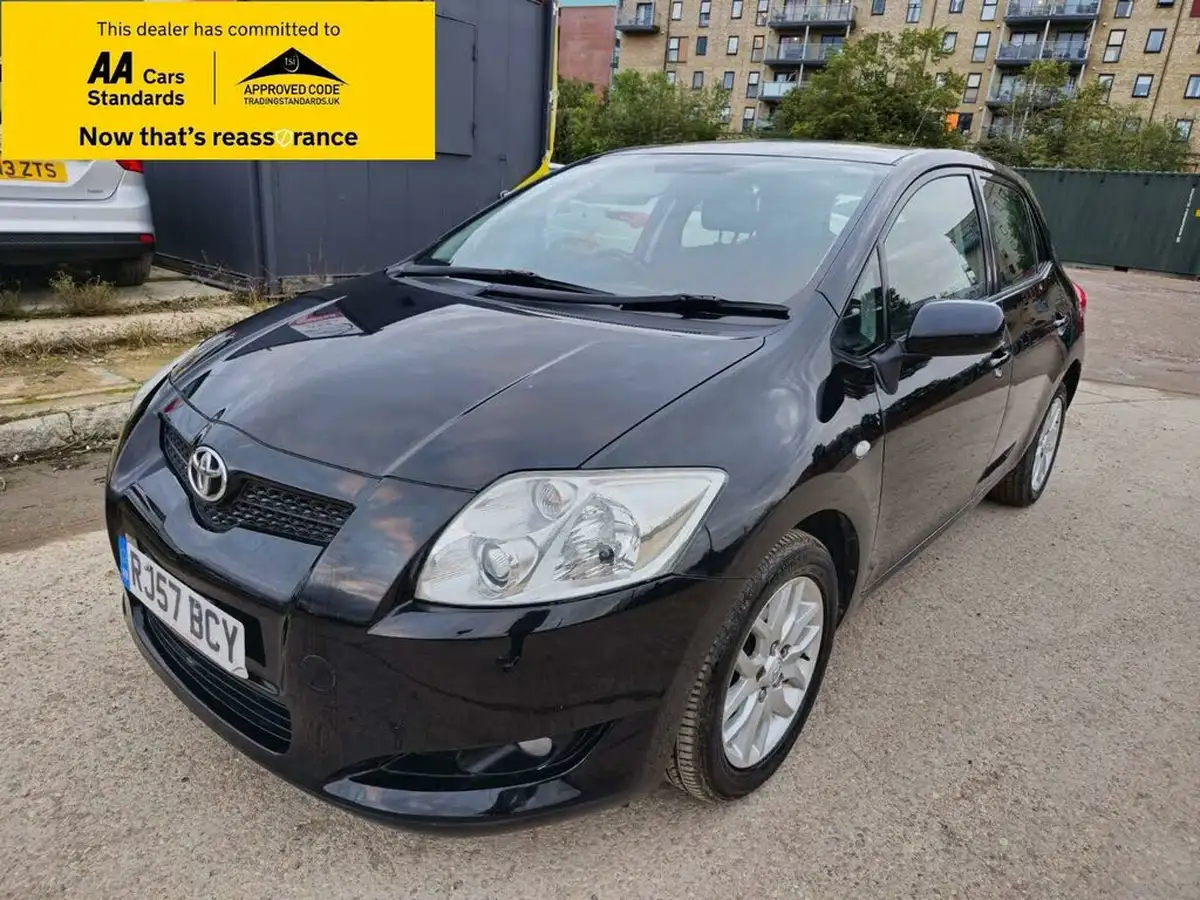 2007-toyota-auris-16-t3-5d-mmt-big-2
