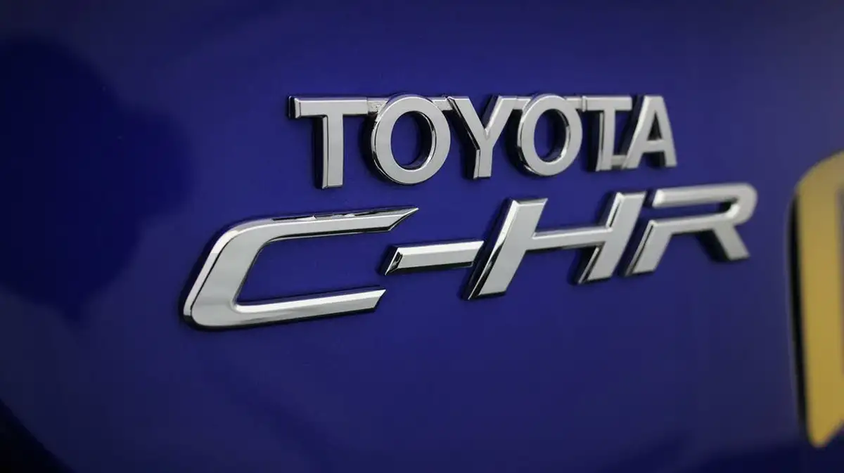 2022-toyota-c-hr-18-vvt-i-icon-big-19