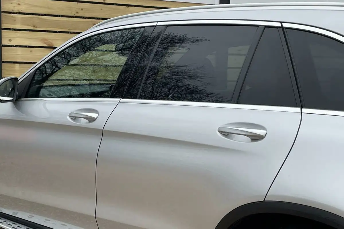 2020-mercedes-benz-glc-class-20d-glc300d-amg-line-premium-plus-station-wagon-5d-big-14