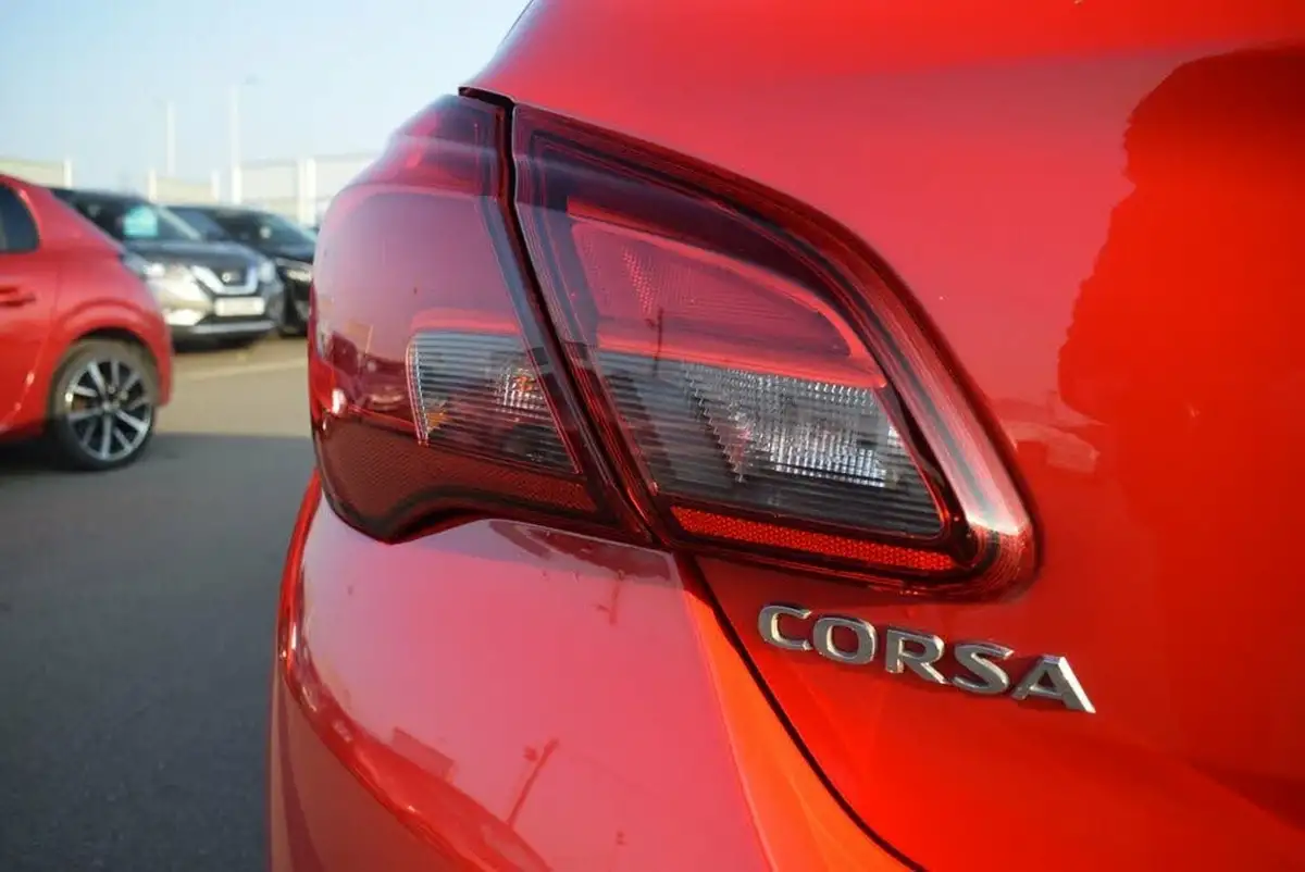2017-vauxhall-corsa-14i-se-90ps-ecoflex-5d-big-15
