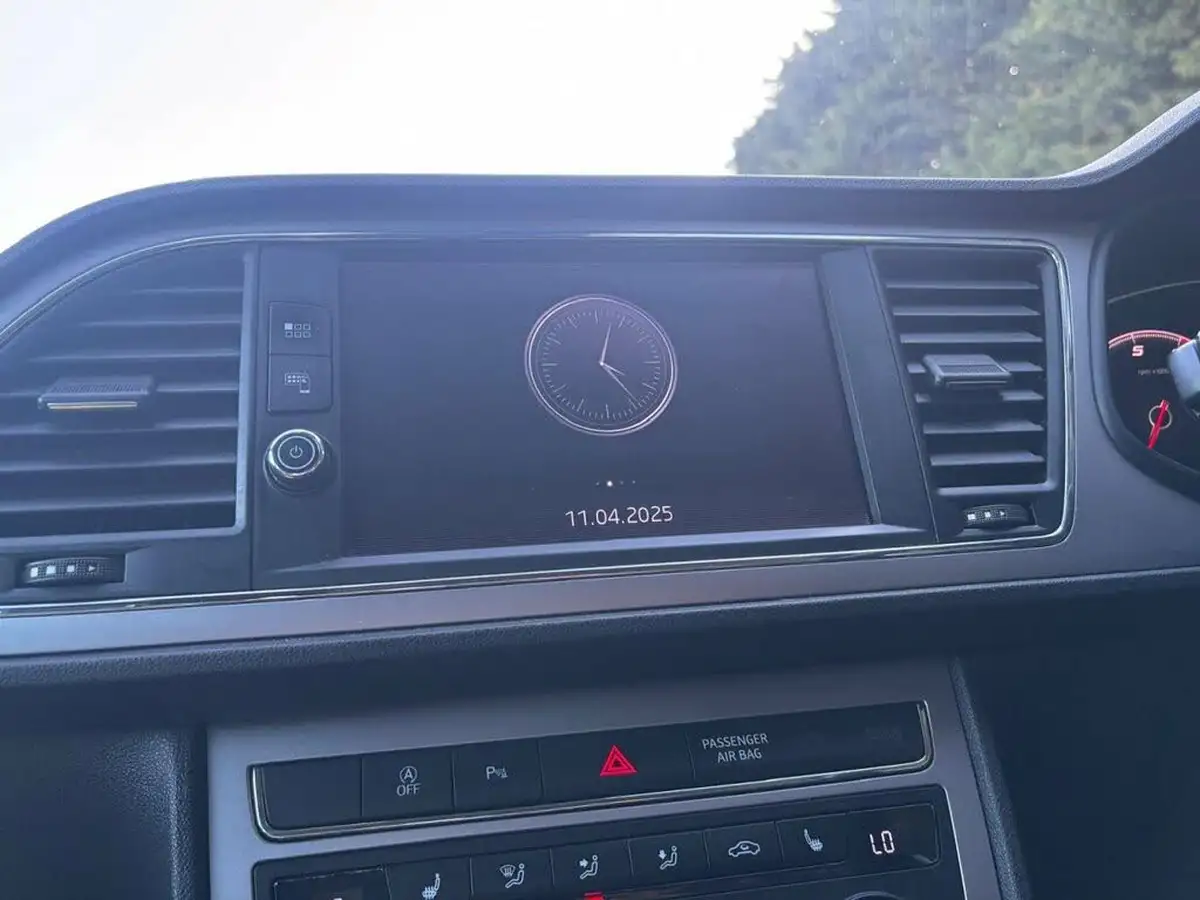 2019-seat-leon-20-tsi-xcellence-lux-estate-big-32