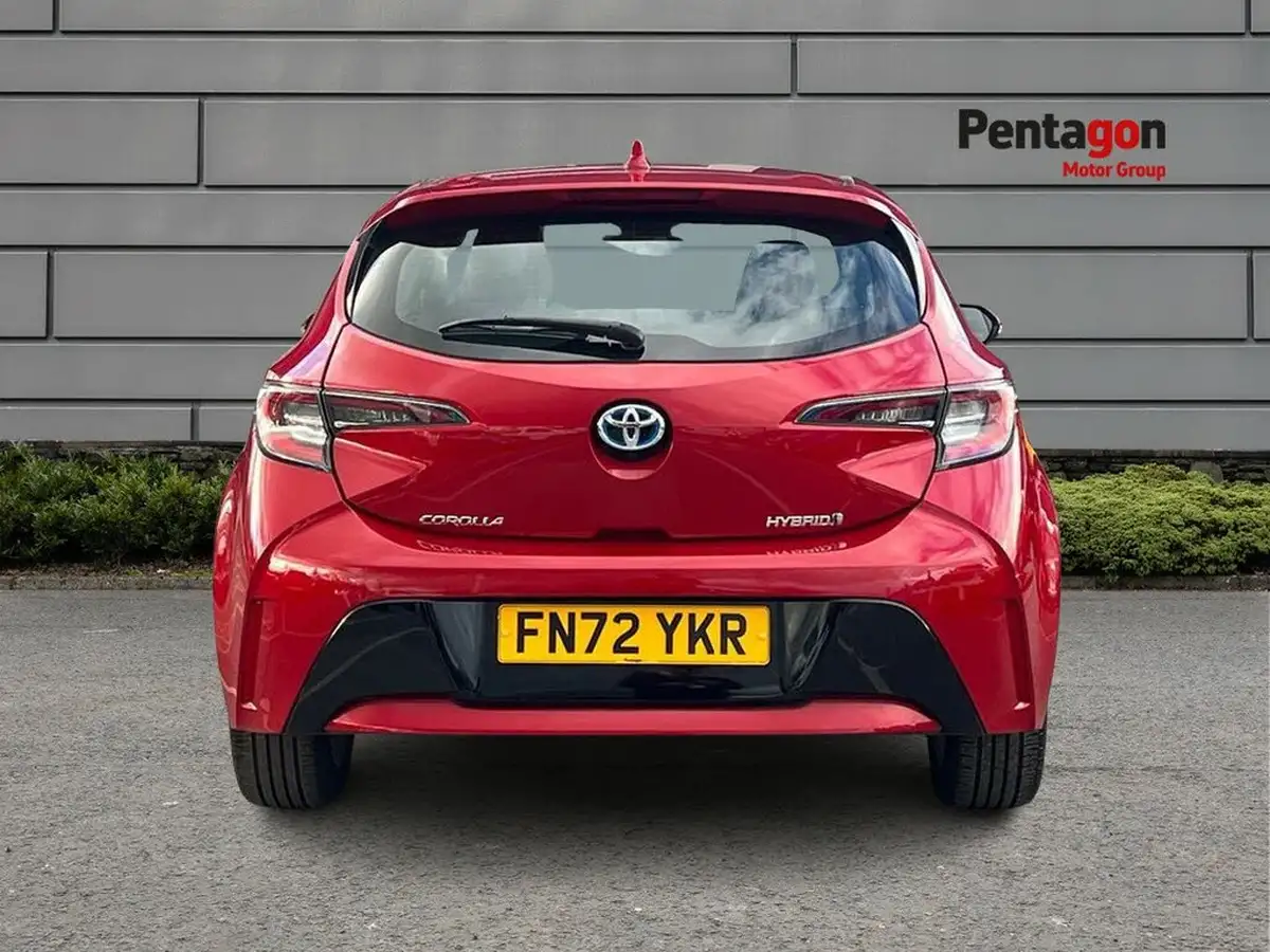 2022-toyota-corolla-18-vvt-i-icon-120bhp-trk-hatchback-5d-big-13
