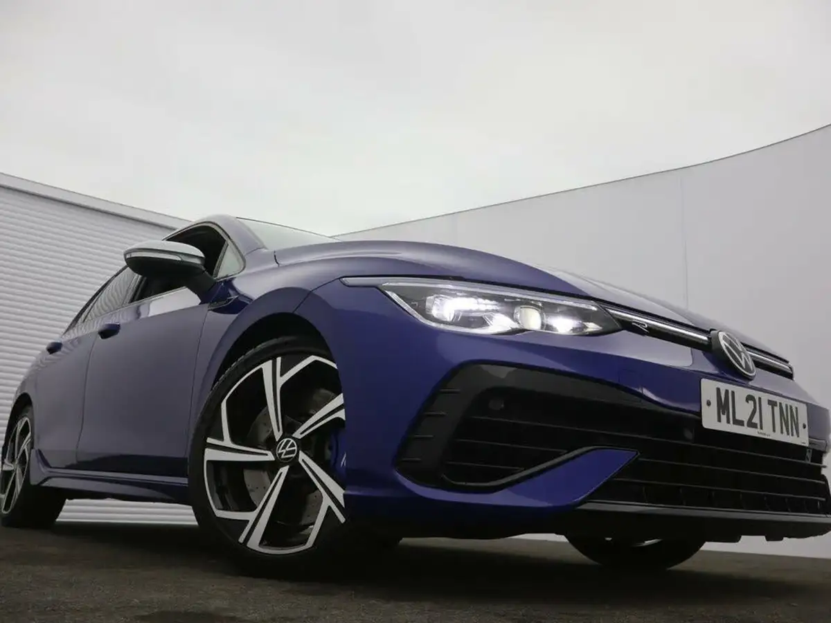 2021-volkswagen-golf-20-tsi-r-hatchback-big-17