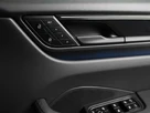 2025-porsche-macan-e-electric-small-41
