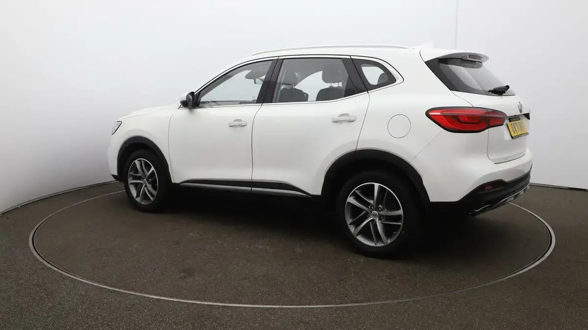 2022-mg-hs-15t-gdi-excite-162ps-dct-big-27
