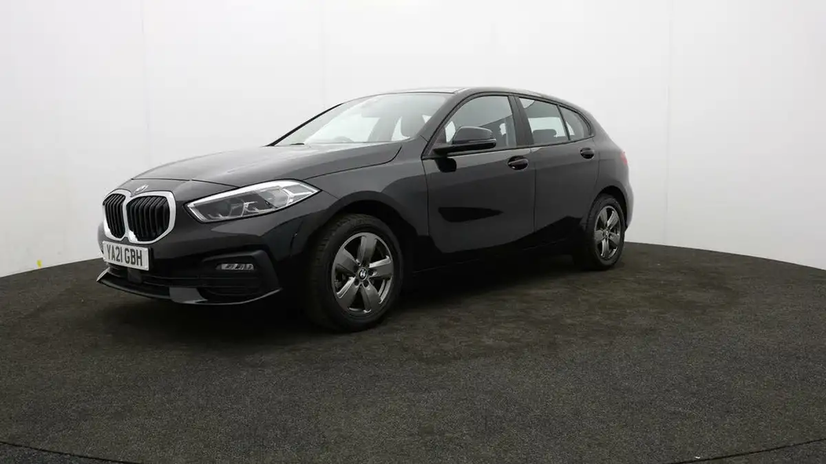 2021-bmw-1-series-15-118i-se-lcp-big-48
