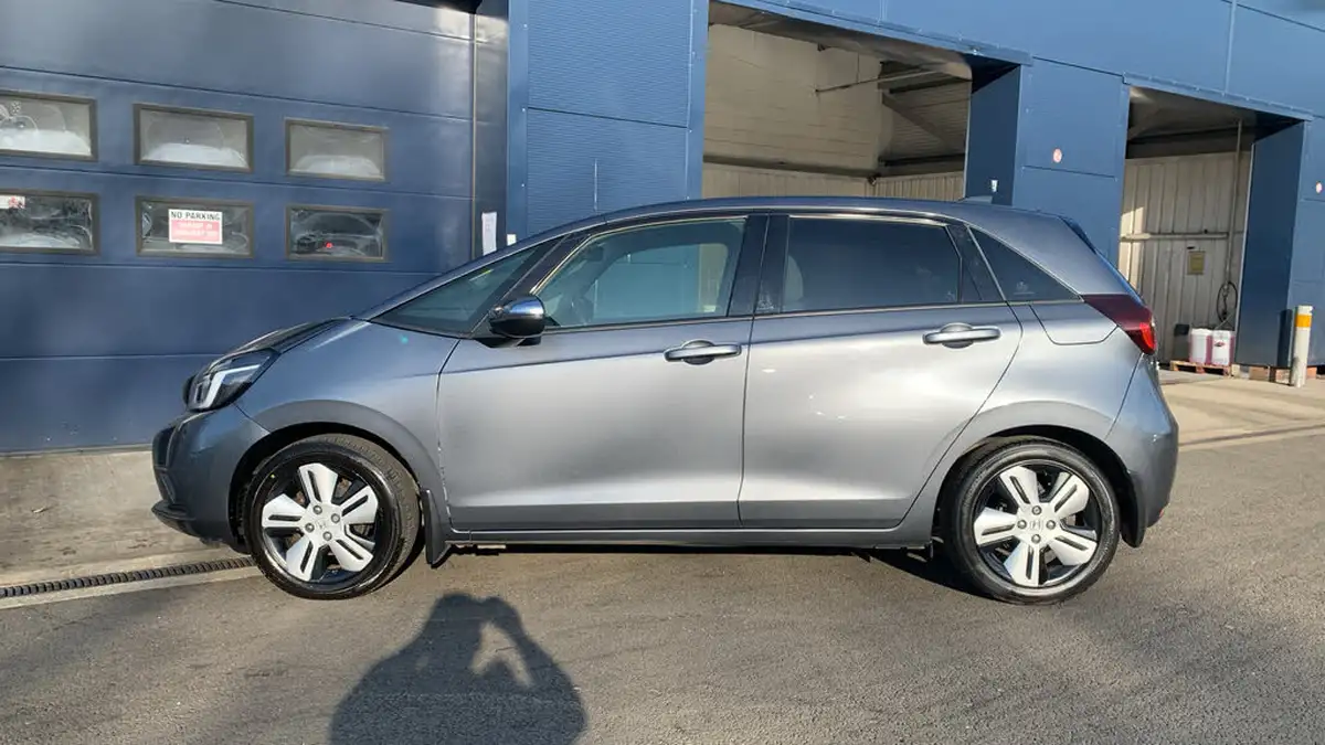 2020-honda-jazz-15-i-mmd-ex-big-5