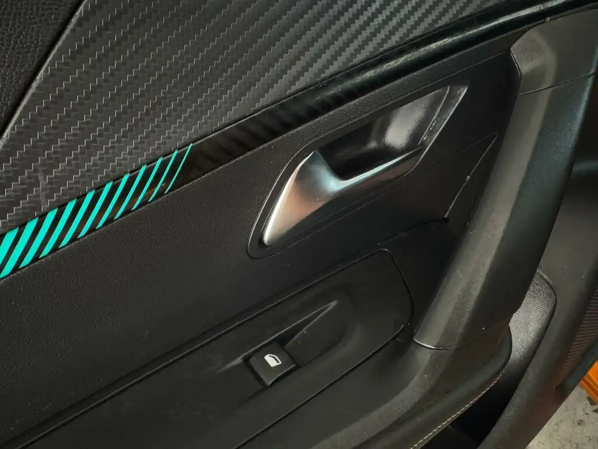 2023-peugeot-2008-suv-12-puretech-allure-premium-100bhp-big-9