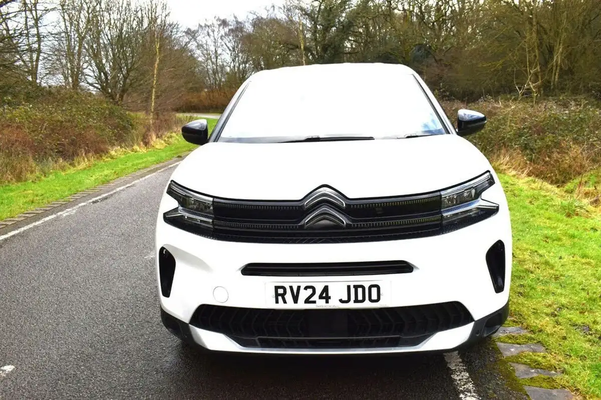 2024-citroen-c5-aircross-15bluehdi-plus-big-1