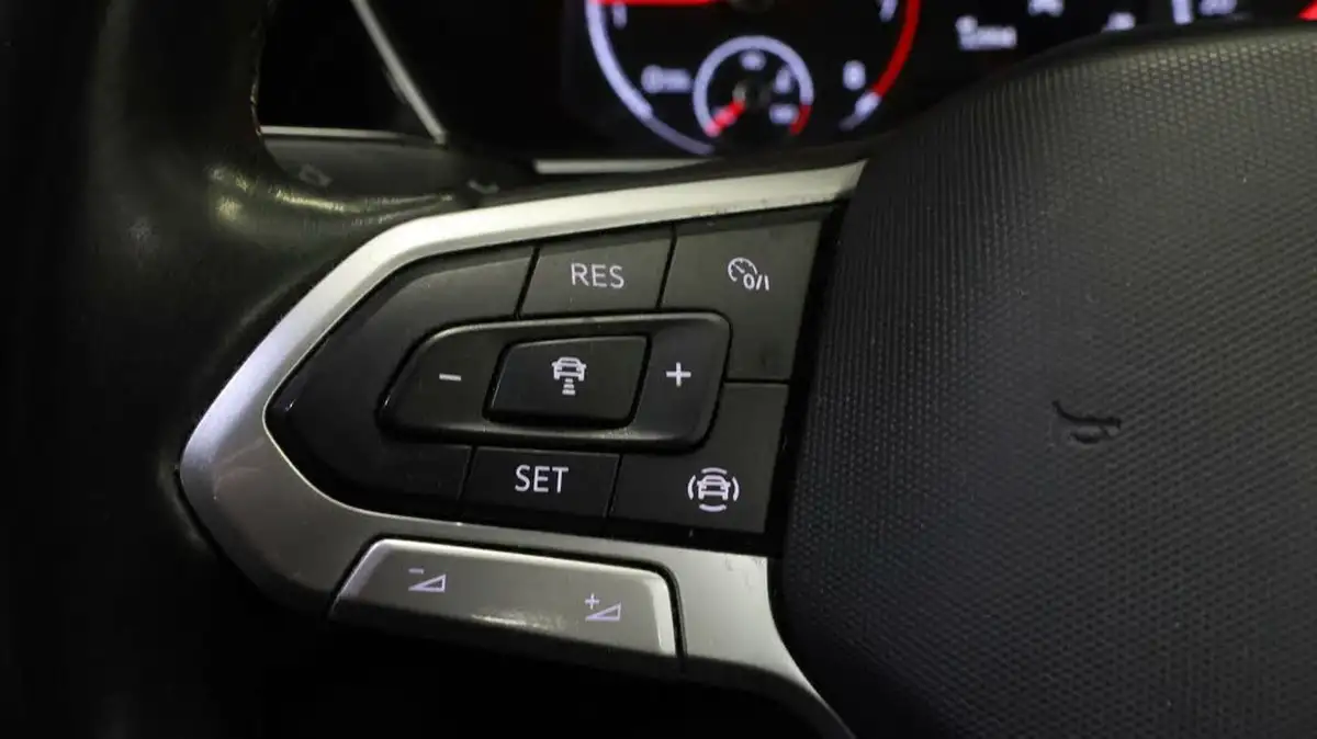 2021-volkswagen-t-cross-10-tsi-united-95ps-big-21