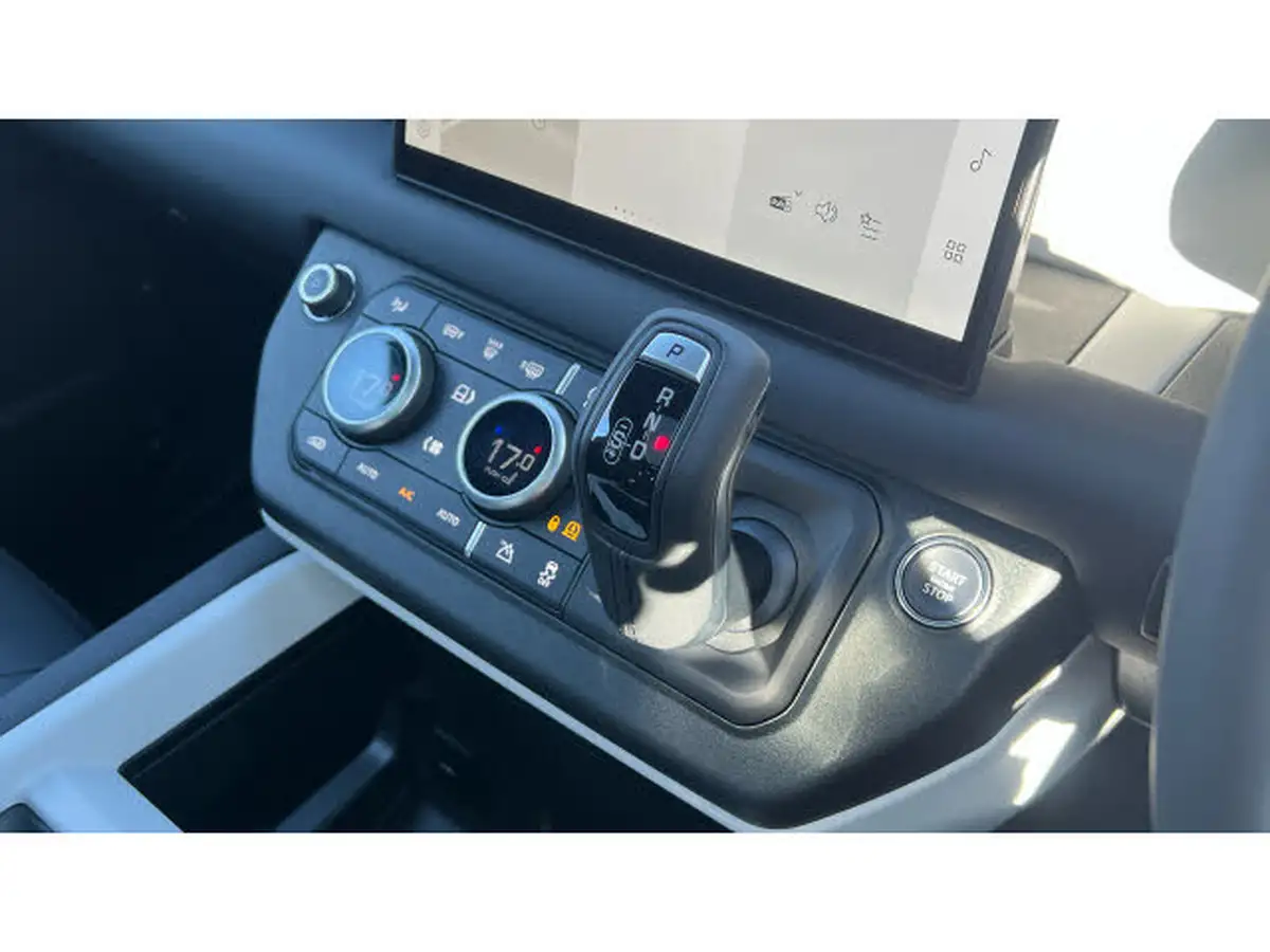2024-land-rover-110-defender-30-d350-x-dynamic-se-big-12