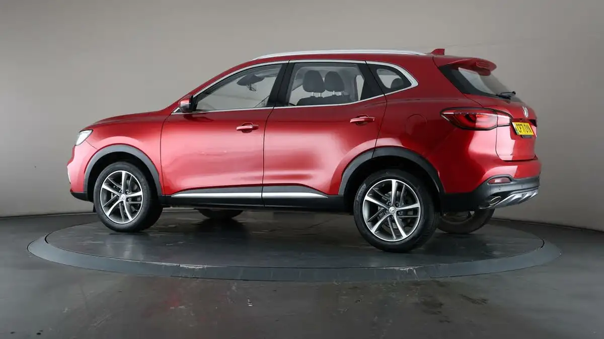 2022-mg-hs-15t-gdi-excite-162ps-big-68