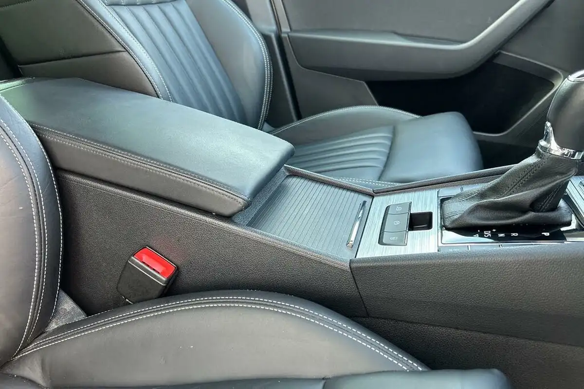 2022-skoda-superb-20tdi-se-technology-estate-dsg-big-46