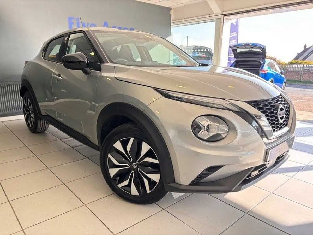 2022-nissan-juke-10-dig-t-acenta-big-0