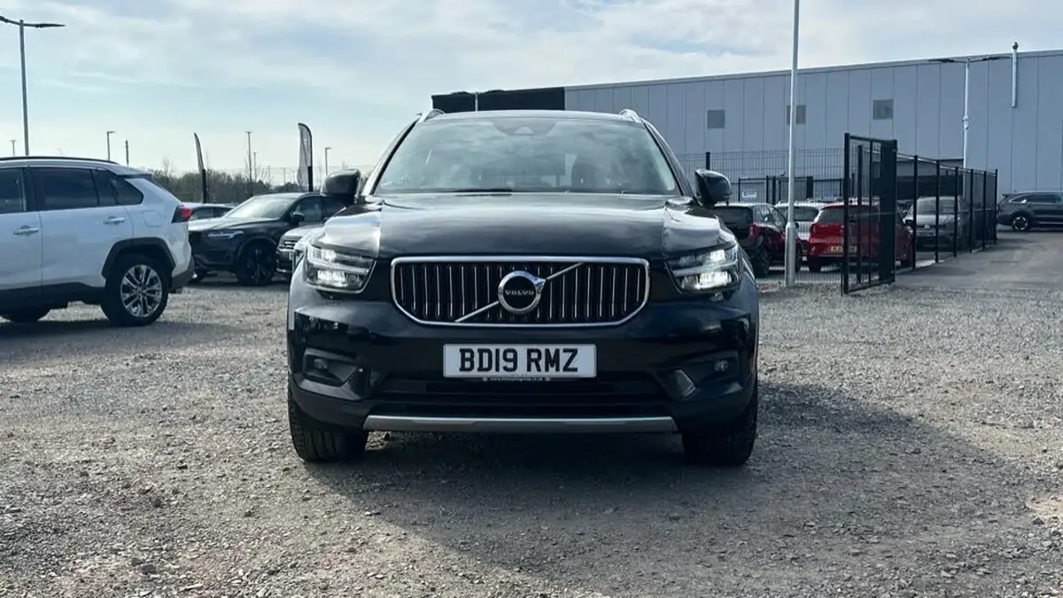 2019-volvo-xc40-20td-d3-inscription-pro-awd-geartronic-big-11