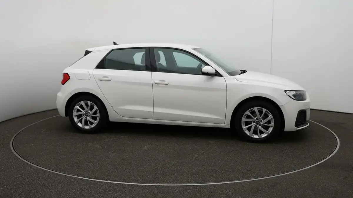 2022-audi-a1-10-25-tfsi-sport-big-40