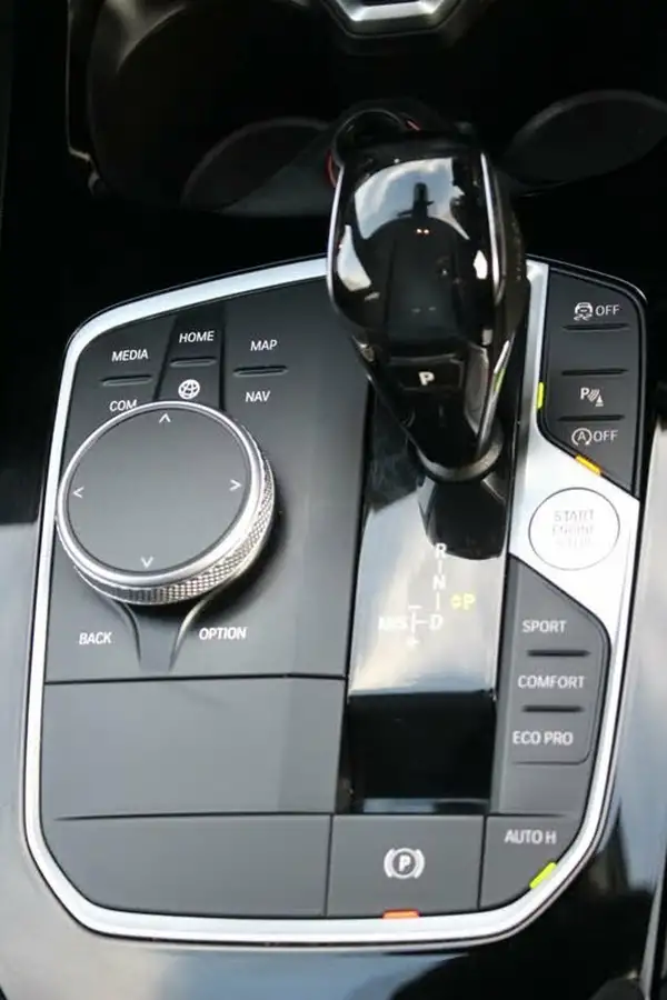 2020-bmw-1-series-20-m135i-xdrive-big-24