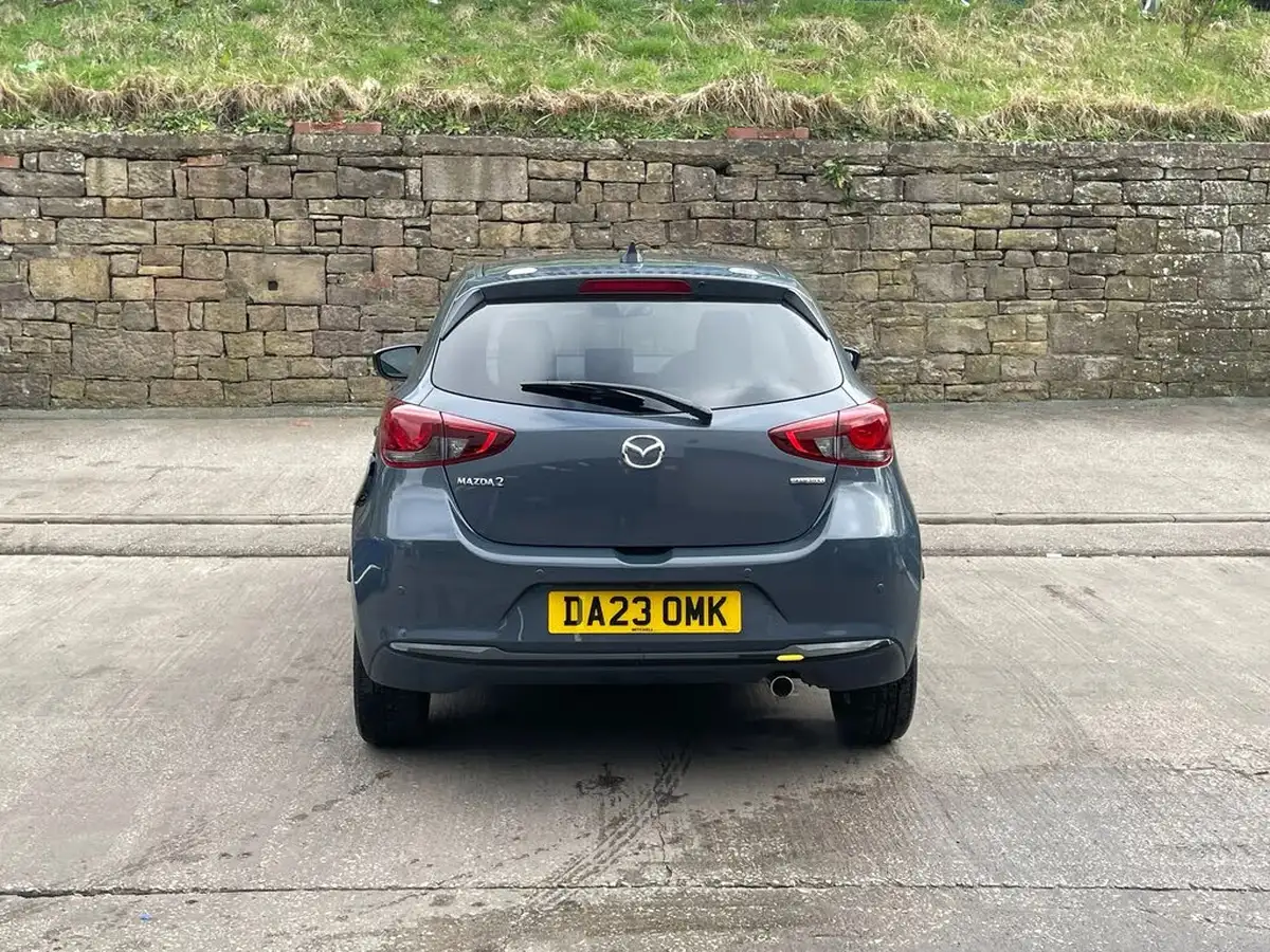 2023-mazda-mazda2-15-skyactiv-g-exclusive-line-big-3