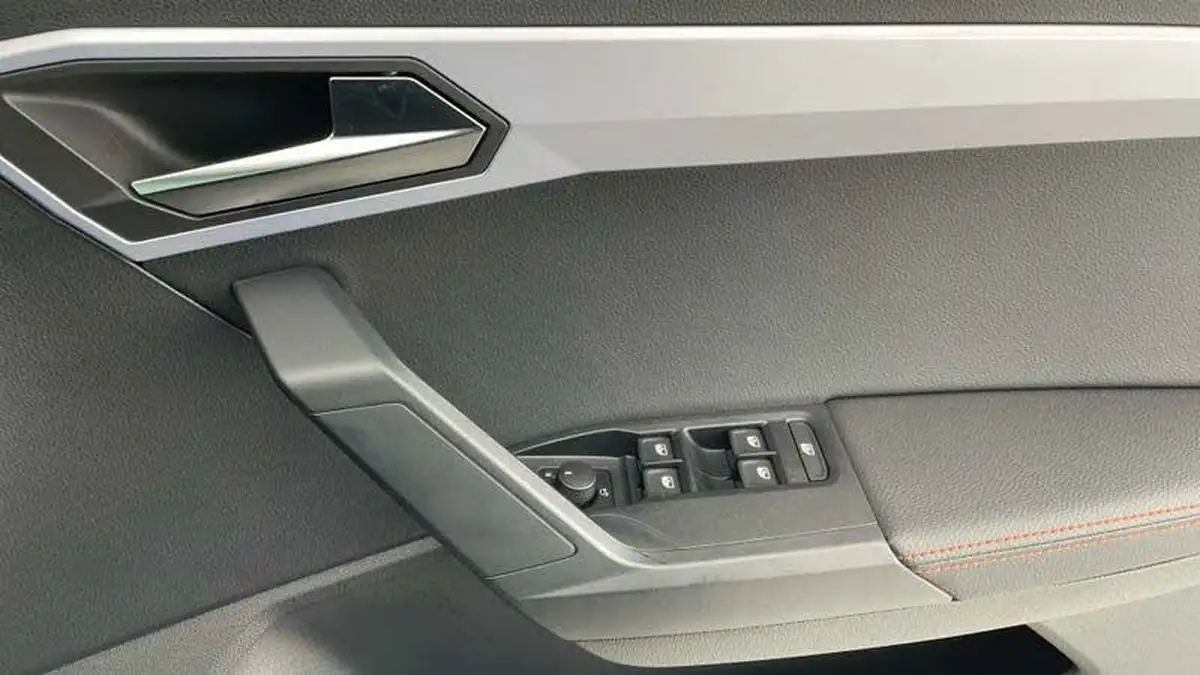 2024-seat-arona-10-tsi-fr-sport-110ps-dsg-big-20