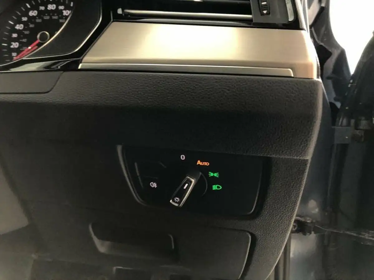 2018-volkswagen-passat-14-tsi-gte-estate-5d-big-23