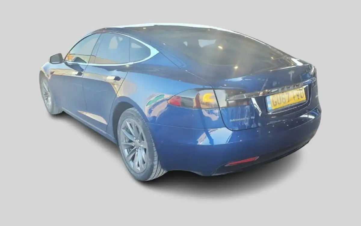 2017-tesla-model-s-e-90d-311kw-big-8