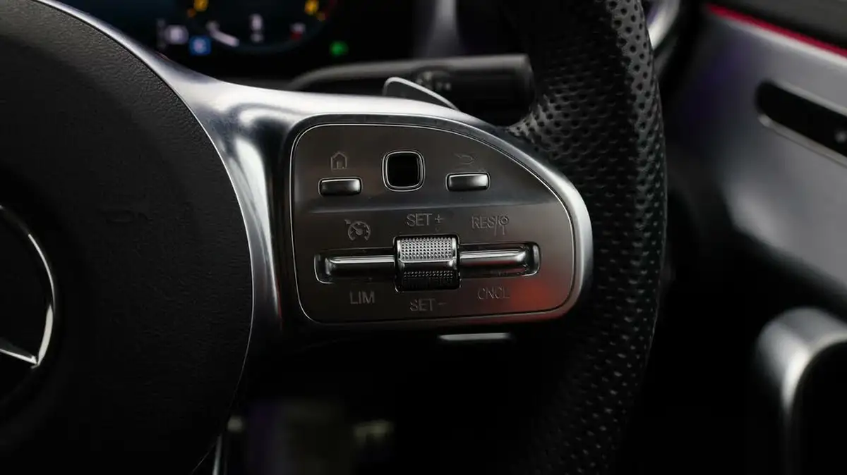 2022-mercedes-benz-cla-13-cla-180-amg-line-premium-shooting-brake-5d-big-22