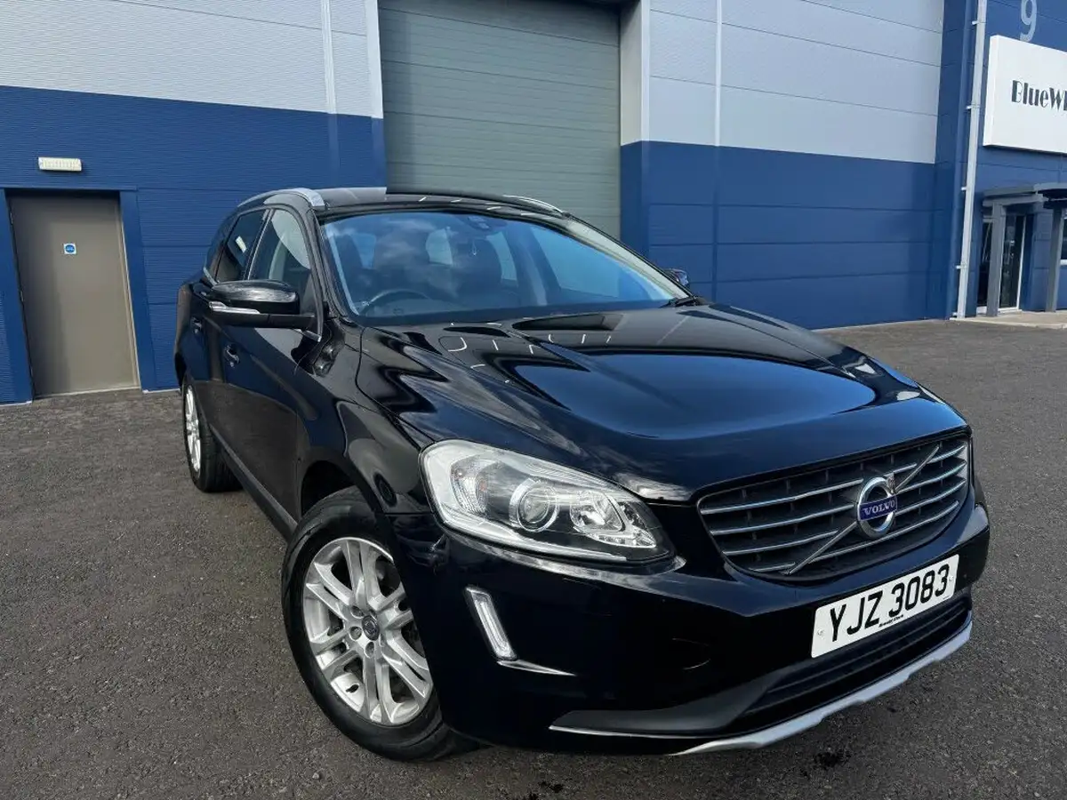 2016-volvo-xc60-20td-d4-se-lux-nav-geartronic-big-1